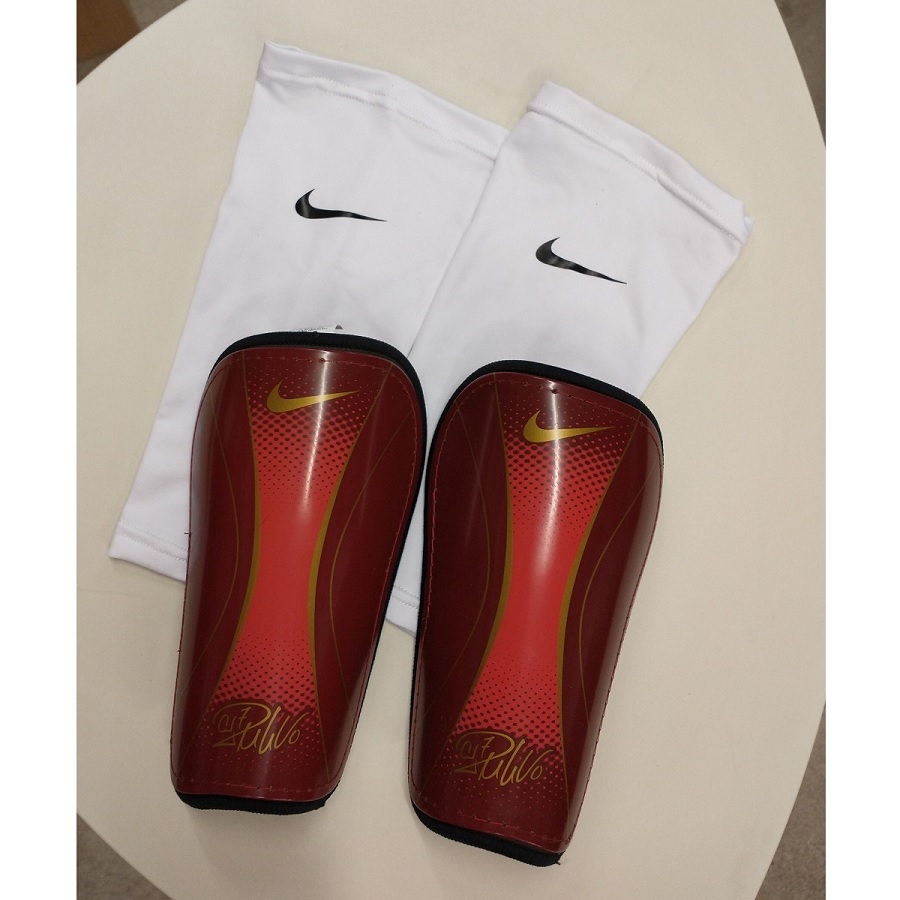 Rød Nike Cristiano Ronaldo Guards Red - Nike  - 091202343729